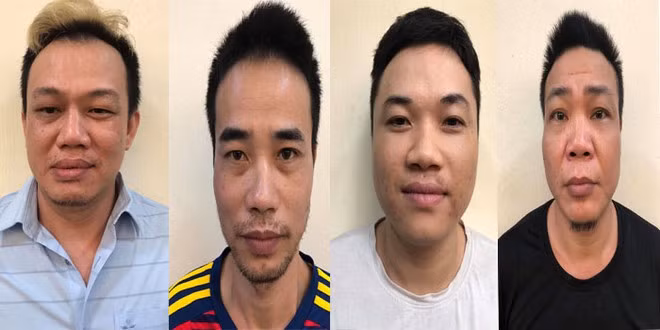 Nhóm bị can tại cơ quan công an