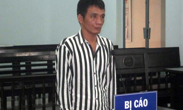  Lê Song Anh tại tòa.