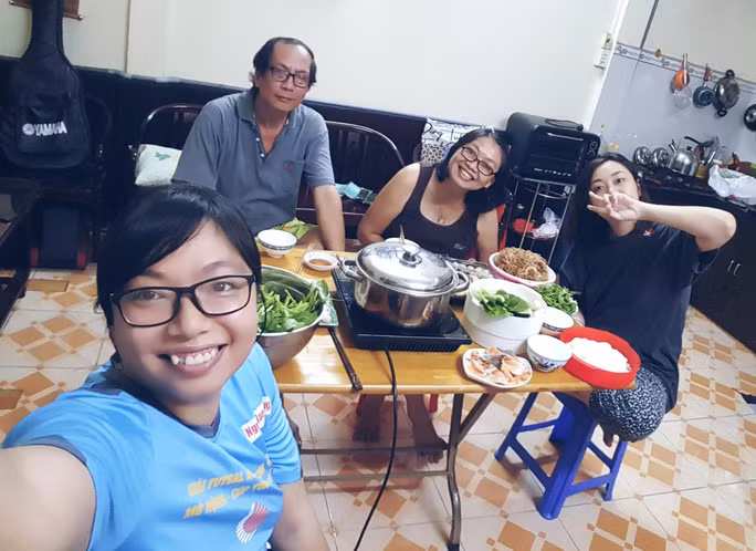 Bữa cơm gia đình giữ vai trò rất quan trọng trong việc kết nối các thành viên