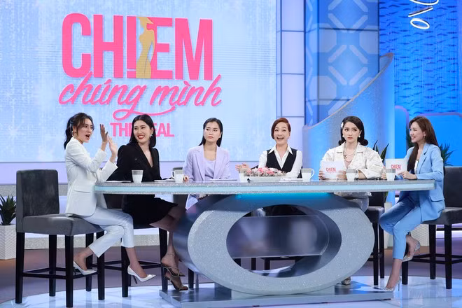 Lan Ngọc từng ngơ ngác khi nghe tin Hari Won 