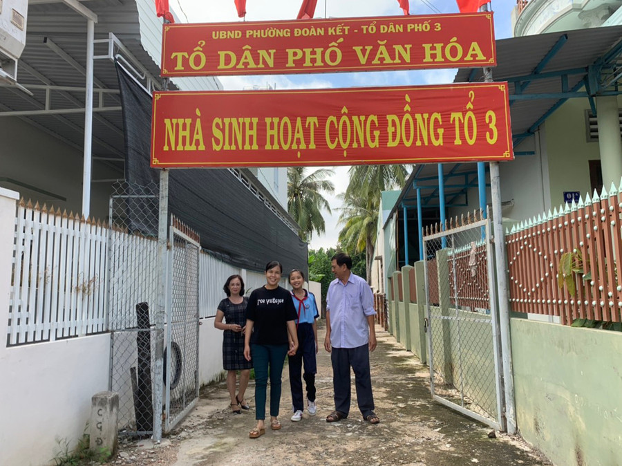 Nhờ chi bộ làm tốt công tác tuyên truyền, tổ dân phố 3 đạt danh hiệu tổ dân phố văn hóa nhiều năm liền. Ảnh Vũ Chi