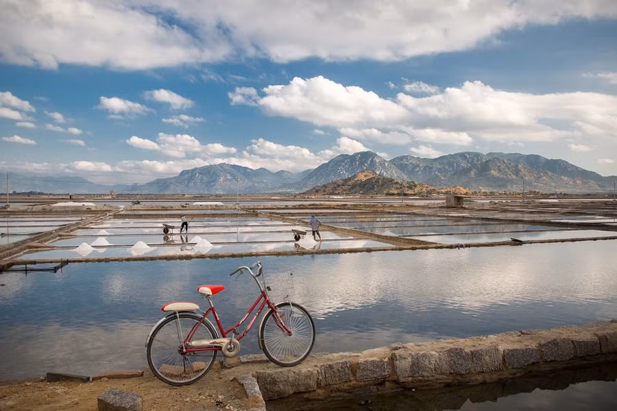 Cánh đồng muối Nhơn Hải, Ninh Thuận - Ảnh: Thanh Tuấn