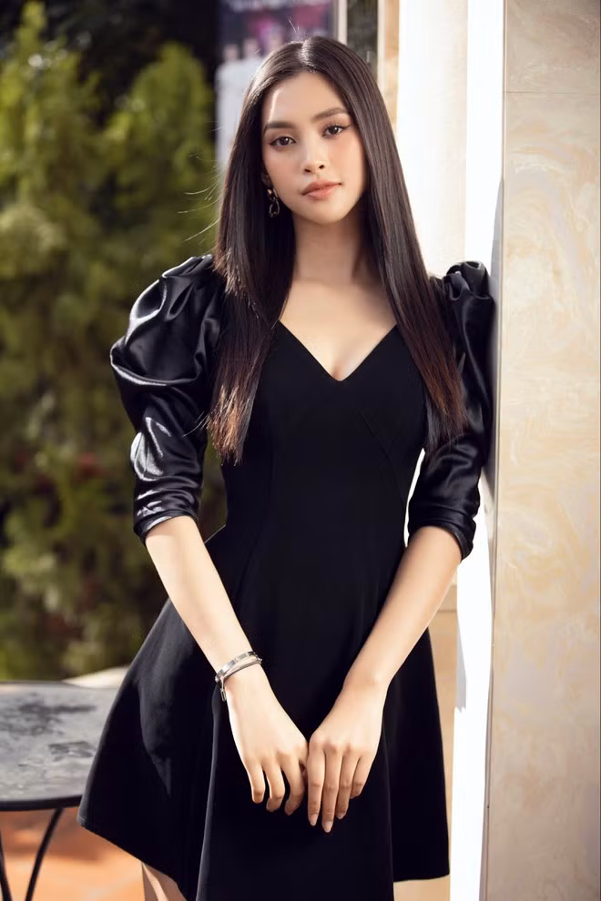 Hoa hậu Tiểu Vy gây 