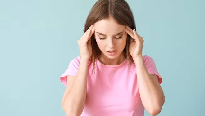 Huyết áp thấp có thể gây ra các triệu chứng như hoa mắt, chóng mặt, choáng váng, mệt lả, buồn nôn, lú lẫn và nhìn mờ... ẢNH MINH HỌA: SHUTTERSTOCK