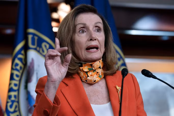  Bà Nancy Pelosi kêu gọi các nghị sĩ Dân chủ nỗ lực giành thêm ghế tại Hạ viện. Ảnh: AP