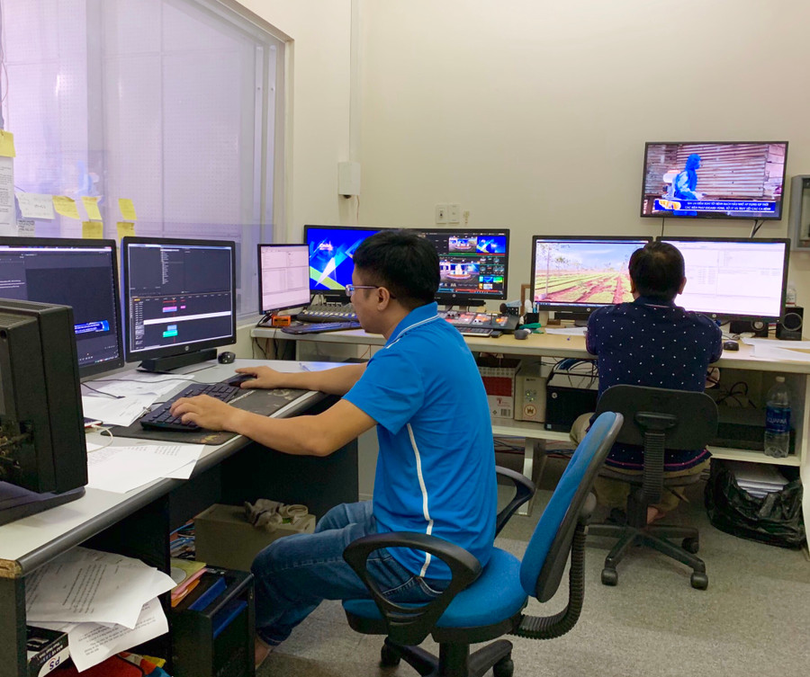 Đài PT-TH Gia Lai tổ chức tập huấn nâng cao chuyên môn nghiệp vụ cho kỹ thuật viên để sẵn sàng số hóa truyền hình mặt đất. Ảnh: Hà Duy