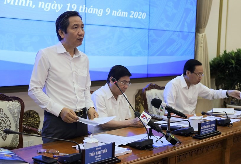 Thứ trưởng Bộ Nội vụ Trần Anh Tuấn phát biểu tại hội nghị. Ảnh: Trung tâm báo chí