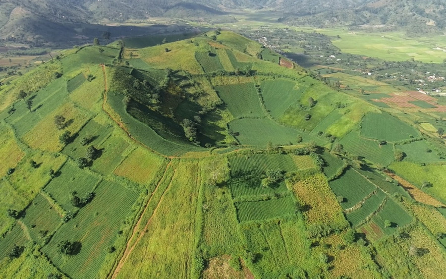 Phong cảnh tuyệt đẹp của núi lửa Chư Đăng Ya, huyện Chư Păh, tỉnh Gia Lai. (Ảnh internet)