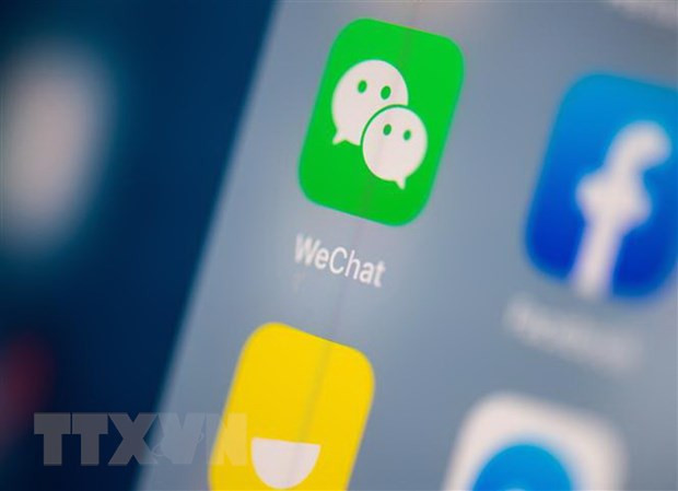 Biểu tượng WeChat trên một màn hình điện thoại. (Ảnh: AFP/TTXVN)