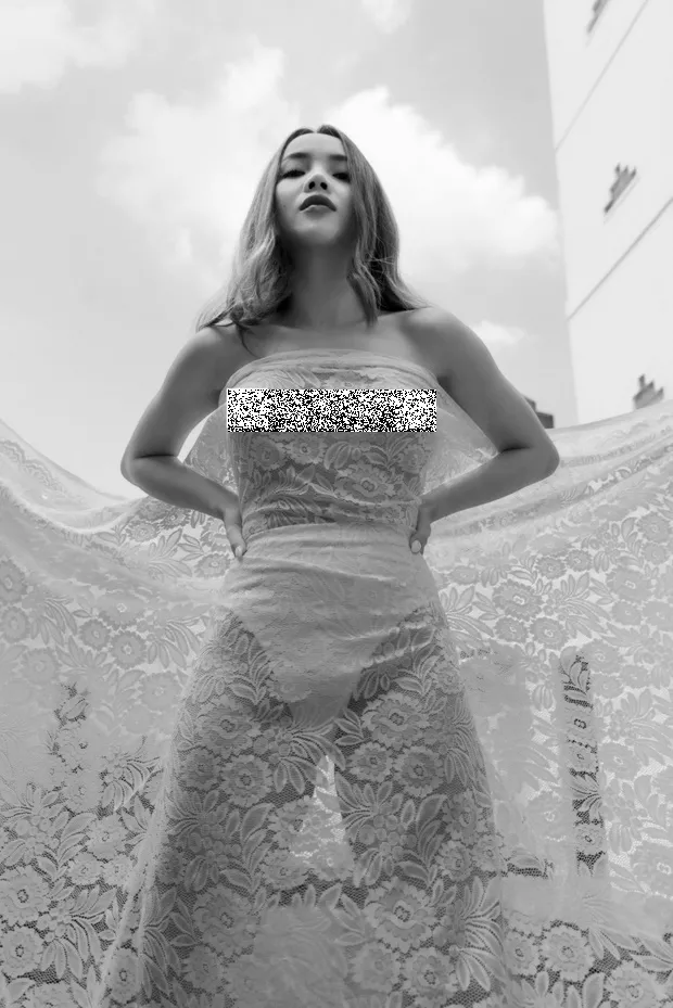 Giọng ca “Dù anh muốn” khiến dân tình sốc nhẹ với khoảnh khắc để lộ chi tiết nhạy cảm khiến dân tình phát ngượng.