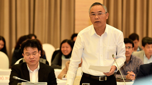 Thứ trưởng Bộ NNPTNT Phùng Đức Tiến. Thứ trưởng Bộ NNPTNT Phùng Đức Tiến.