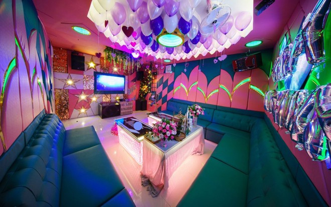 Dù đóng cửa, nhưng các quán karaoke tốn rất nhiều chi phí để bảo trì cơ sở ẢNH: G.B