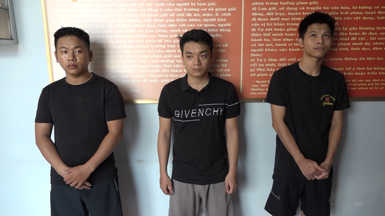 Nhóm đối tượng tại công an. Ảnh: CACC