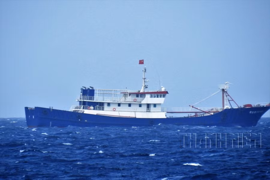 Tàu cá dân binh Trung Quốc tại Trường Sa, tháng 2.2018. ẢNH: MAI THANH HẢI