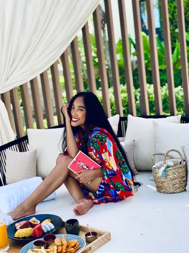 Giọng ca Tóc hát tỏ ra khá thoải mái dù sự nghiệp ảnh hưởng nhiều bởi Covid-19 Ảnh: NVCC 