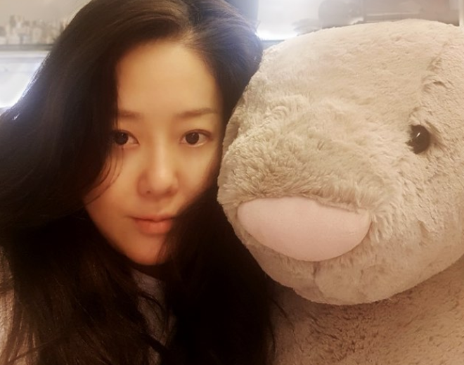 Cô thường chia sẻ những hình ảnh đời thường ít son phấn cùng fan ẢNH: INSTAGRAM FANCAFE GO HYUN JUNG
