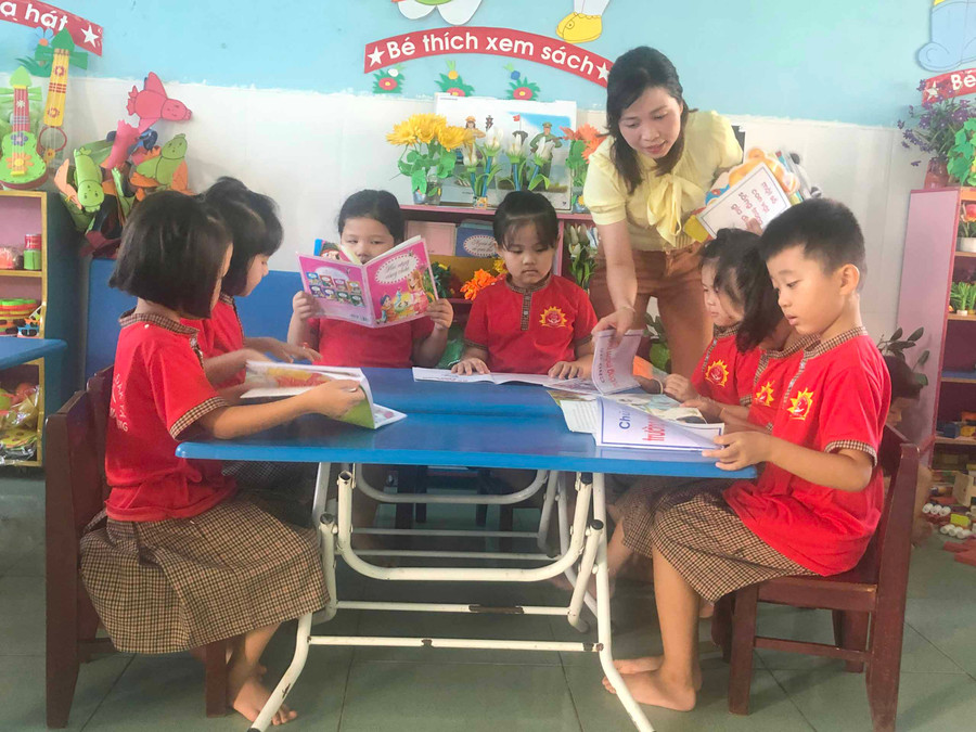 Trường Mẫu giáo Đak Yă đi đầu trong xây dựng môi trường giáo dục lấy trẻ làm trung tâm. Ảnh: Nguyễn Giang