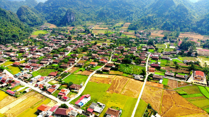 Xã nhà sàn Quỳnh Sơn nhìn từ trên cao