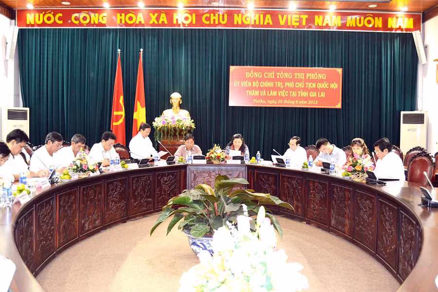 Toàn cảnh buổi làm việc. Ảnh: Lê Hòa