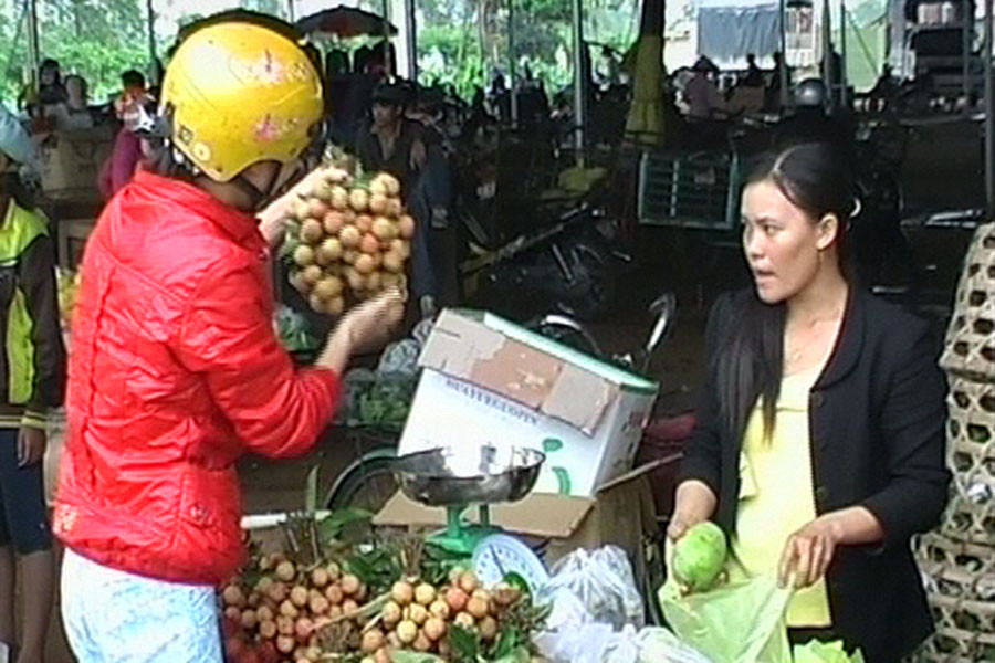  Chợ phía Nam khang trang, sầm uất. Ảnh: Công Dũng