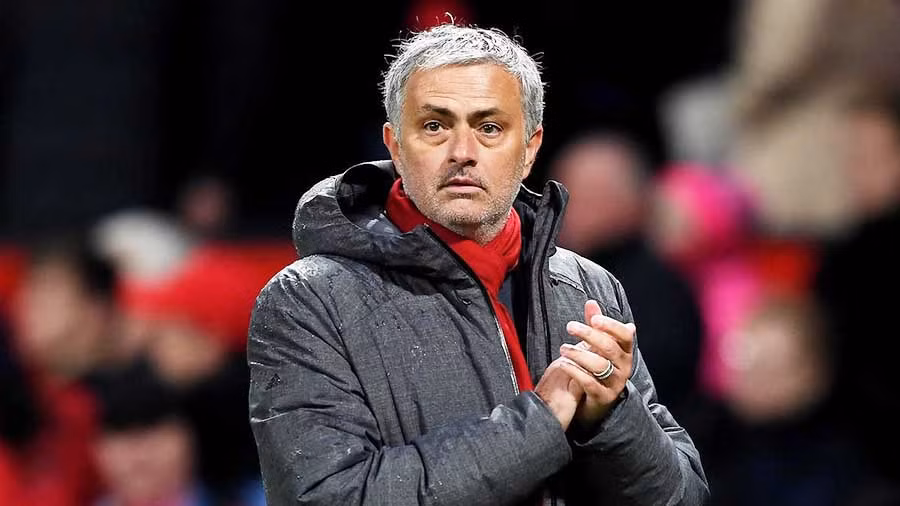 Savage cho rằng lý do mà Mourinho thất bại là vì nắm trong tay những nhân tố quá kém.