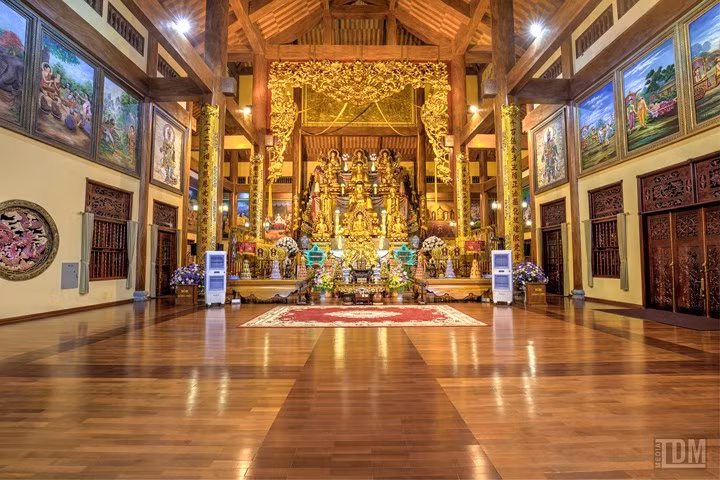 Đại Hùng Bảo Điện