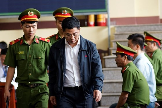 Bị cáo Nguyễn Văn Dương bị đề nghị mức án từ 11-13 năm tù. Ảnh ĐỖ TRUNG Bị cáo Nguyễn Văn Dương bị đề nghị mức án từ 11-13 năm tù. Ảnh ĐỖ TRUNG