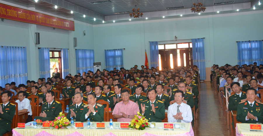 Các đại biểu tham dự buổi lễ. Ảnh: Vĩnh Hoàng