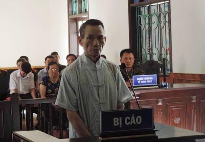 Bị cáo Lê Bá Nhân tại phiên xét xử sơ thẩm trước đó. Ảnh: Phú Vinh