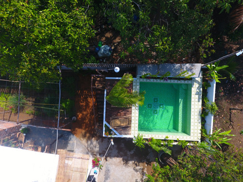 Homestay này còn có bể bơi nhỏ cho bạn ngâm mình thỏa thích, giải tỏa mệt nhọc sau những chuyến đi vui chơi khám phá. Homestay này còn có bể bơi nhỏ cho bạn ngâm mình thỏa thích, giải tỏa mệt nhọc sau những chuyến đi vui chơi khám phá.