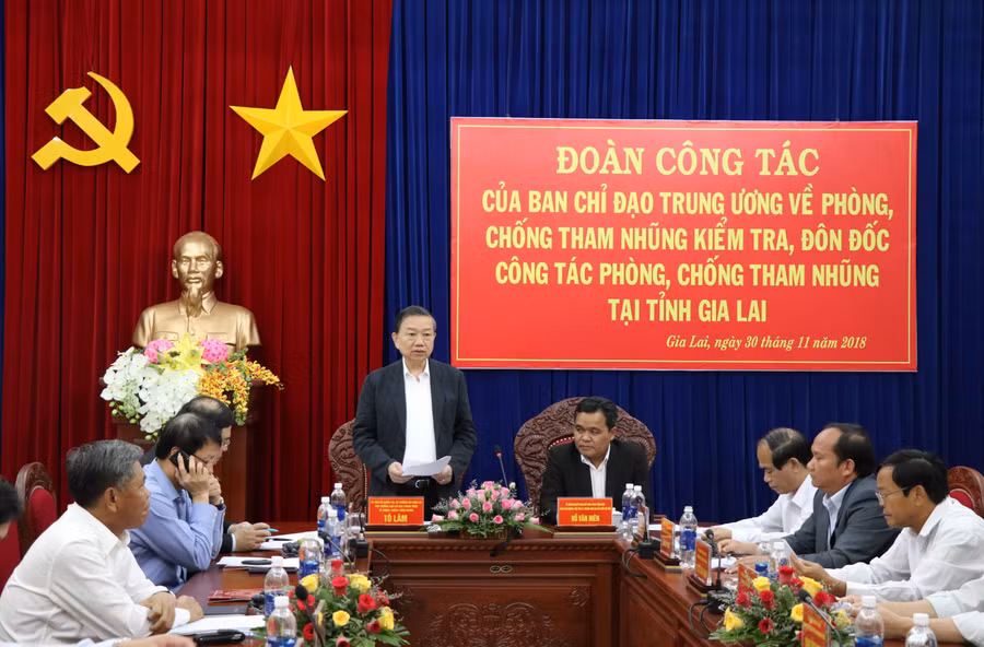 Quang cảnh buổi làm việc. Ảnh: Lê Nam