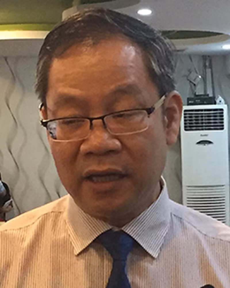 Ông Vĩ Tích Thành