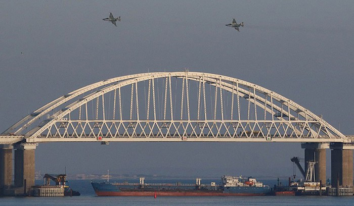 Căng thẳng xảy ra trên eo biển Kerch. Ảnh: Reuters