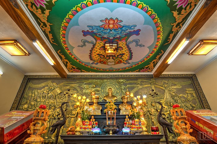  Nhà thờ Tổ còn thờ Chủ tịch Hồ Chí Minh, Đại tướng Võ Nguyên Giáp