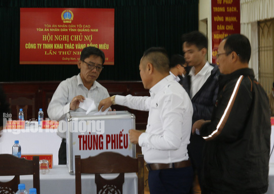 Công ty Bồng Miêu đào vàng nhưng nợ đầm đìa