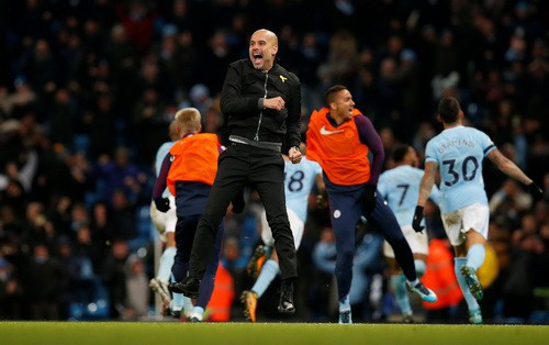 Pep vui mừng với chiến thắng của Man City Pep vui mừng với chiến thắng của Man City