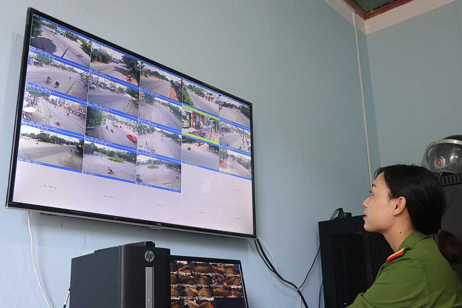  Hệ thống camera an ninh đã phát huy hiệu quả trong công tác chỉ huy điều hành, ngăn chặn, xử lý các loại tội phạm, tệ nạn xã hội. Ảnh: Ngọc Minh