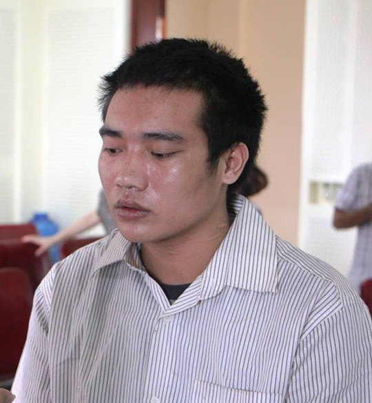Bị cáo Lương Văn Hùng tại phiên tòa. Bị cáo Lương Văn Hùng tại phiên tòa.