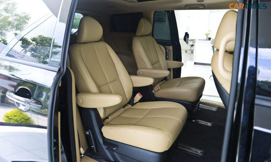 Hàng ghế hạng thương gia trên Kia Sedona mới