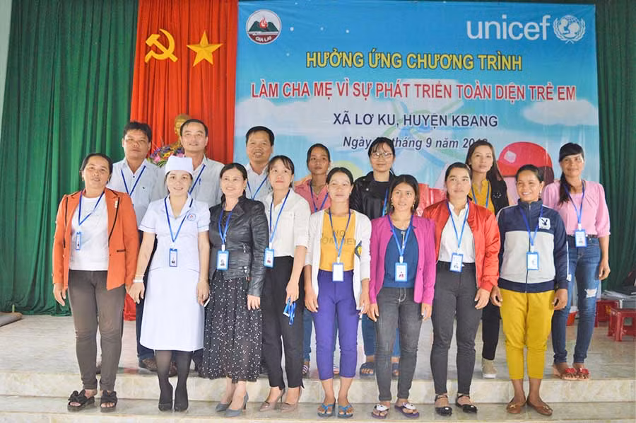  Ra mắt CLB phát triển trẻ thơ toàn diện xã Lơ Ku. Ảnh: Đ.Y