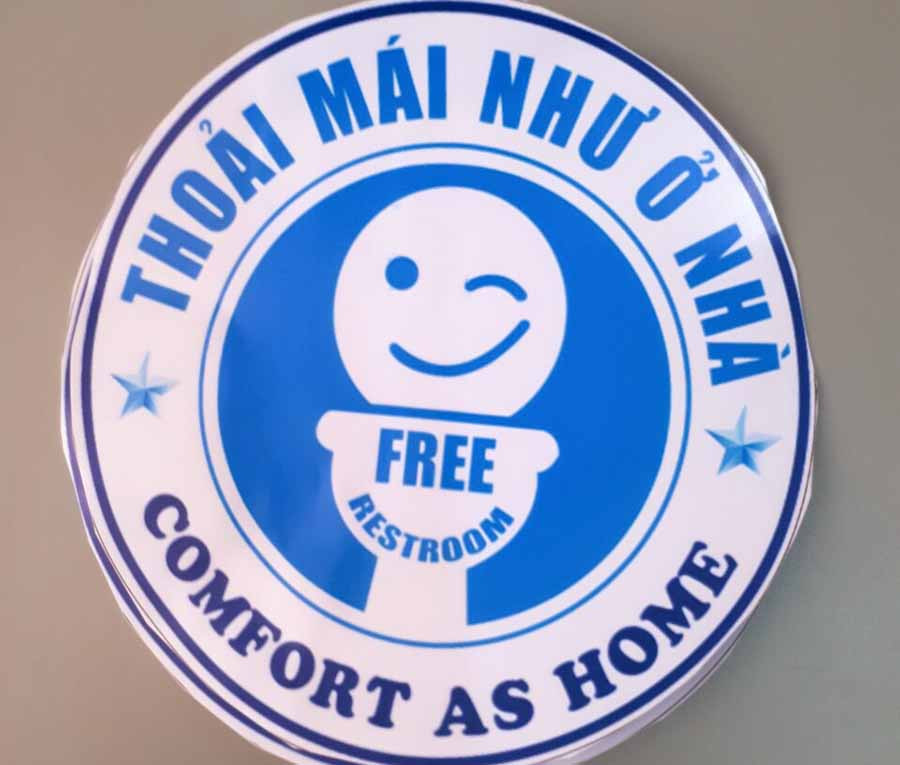  Biểu tượng nhà vệ sinh cộng đồng để du khách nhận diện. Ảnh: N.T