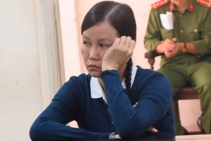  Phùng Mỹ Giang bị đưa ra xét xử tại phiên tòa sơ thẩm.