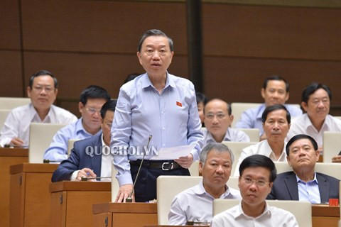 Bộ trưởng Bộ Công an, Thượng tướng Tô Lâm trả lời chất vấn Bộ trưởng Bộ Công an, Thượng tướng Tô Lâm trả lời chất vấn