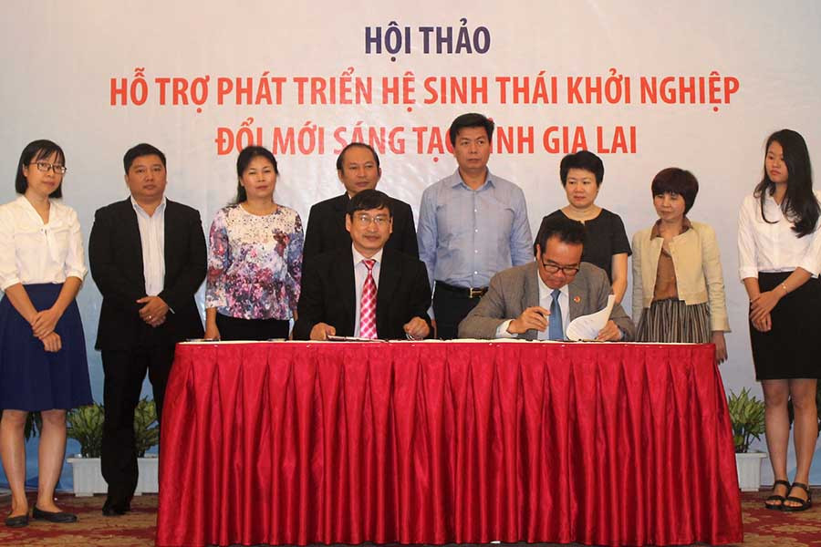  Ký kết hợp tác giữa Viện Ứng dụng Công nghệ (Bộ Khoa học và Công nghệ) với Sở Khoa học và Công nghệ Gia Lai. Ảnh: T.D