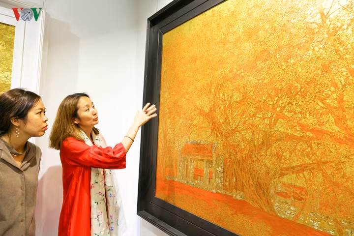Tôi hy vọng rằng, triển lãm “Miền Cổ tích” lần này của Nguyễn Quốc Huy sẽ là một dấu mốc quan trọng với họa sỹ nói riêng và nền mỹ thuật Việt Nam nói riêng. Cũng như Ottchil (một tên gọi khác của sơn mài tại Hàn Quốc), tranh sơn mài Việt Nam sẽ không bao giờ bị mai một mà luôn được các thế hệ họa sỹ kế thừa và phát triển trong thời đại mới