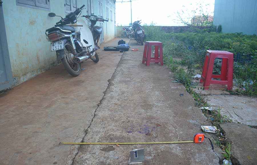 Hiện trường của vụ án mạng. Ảnh: Văn Ngọc