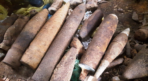 Một số đạn, pháo vừa phát hiện.  Một số đạn, pháo vừa phát hiện.