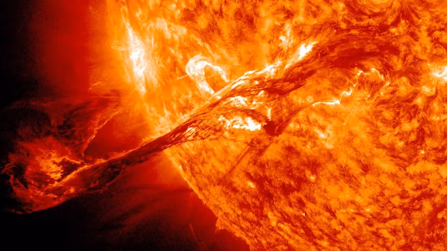 Plasma được xem là dạng vật chất thứ 4 sau rắn, lỏng và khí. Ảnh: Sciencenews.