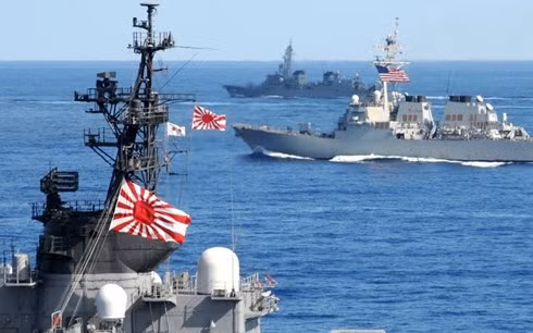 Hình ảnh tàu chiến trong cuộc tập trận 