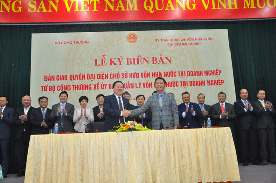 Lễ bàn giao giữa Bộ Công Thương và Ủy ban Quản lý vốn nhà nước tại doanh nghiệp Lễ bàn giao giữa Bộ Công Thương và Ủy ban Quản lý vốn nhà nước tại doanh nghiệp